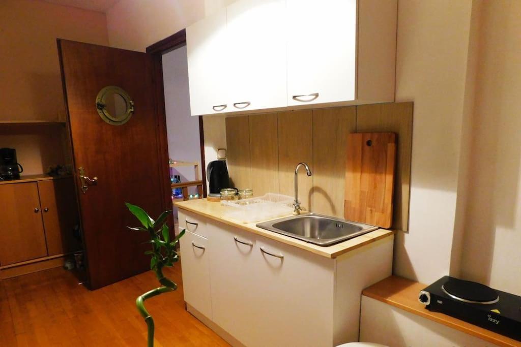 Apartamento Marco Polo'S Mooring Cozy Navy House Anavyssos Exterior foto